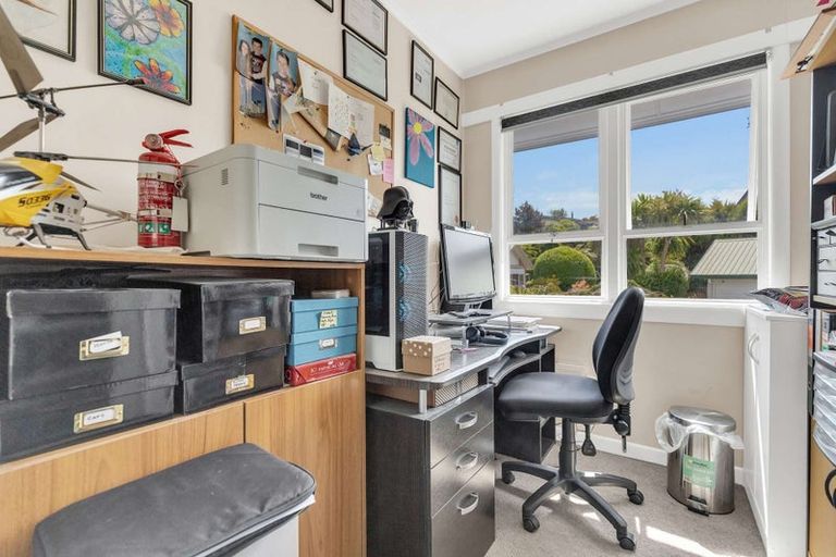 Photo of property in 67 Forest Lake Road, Forest Lake, Hamilton, 3200