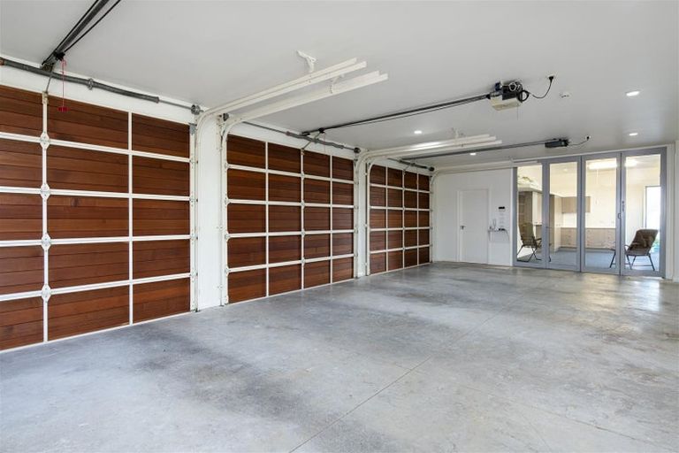 Photo of property in 52 Seacliffe Avenue, Belmont, Auckland, 0622