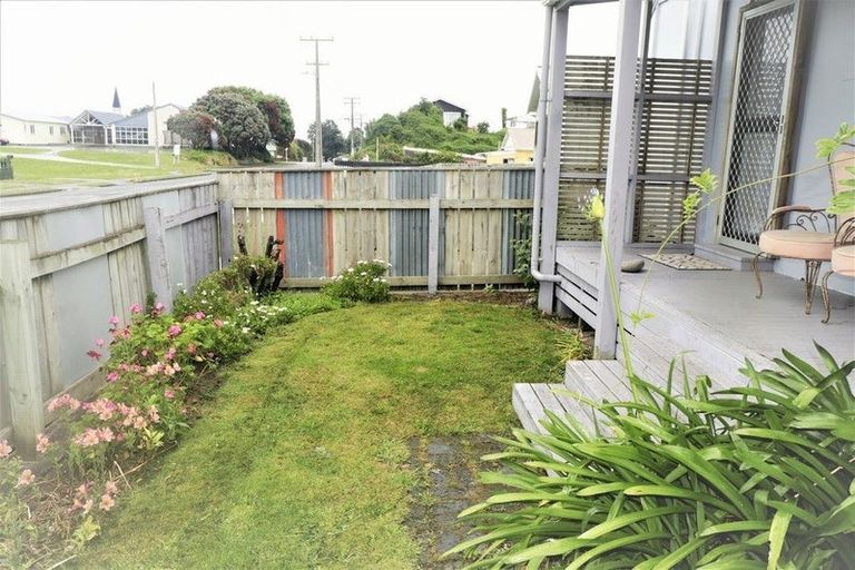 Photo of property in 23 Manuka Street, Castlecliff, Whanganui, 4501