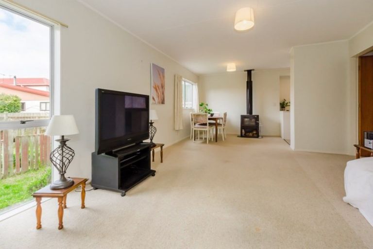 Photo of property in 28 Sunshine Avenue, Paraparaumu, 5032