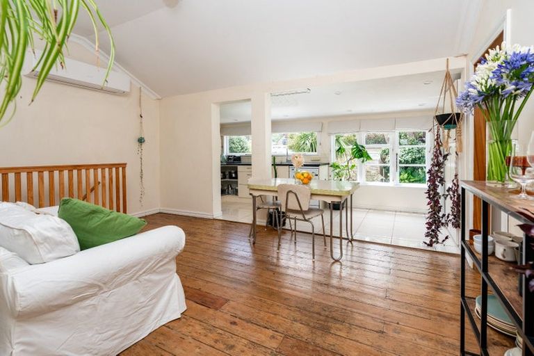 Photo of property in 36 Aro Street, Aro Valley, Wellington, 6021