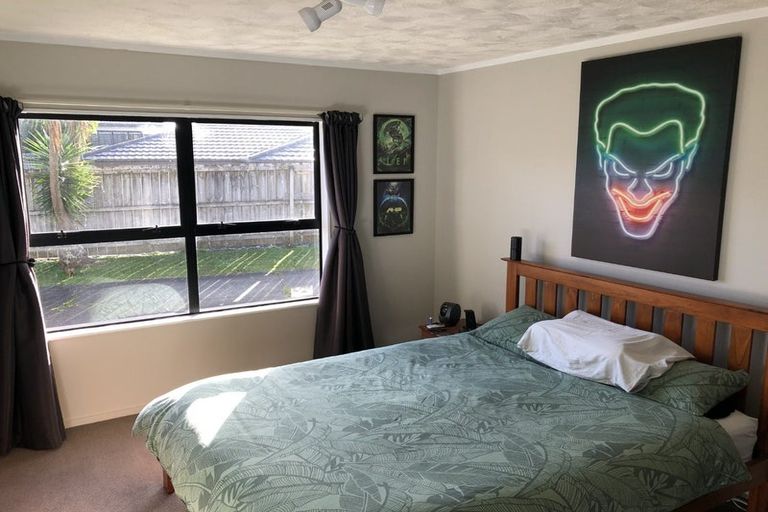 Photo of property in 26 Miriam Corban Heights, Henderson, Auckland, 0612