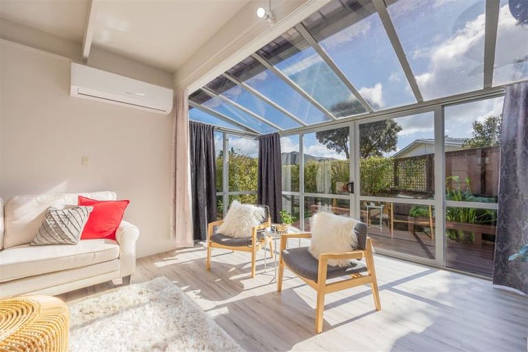 Photo of property in 2/39 Rathgar Road, Henderson, Auckland, 0610