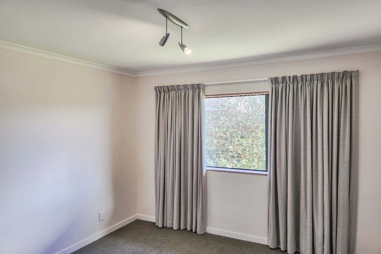Photo of property in 115 Waiwhetu Road, Waterloo, Lower Hutt, 5011