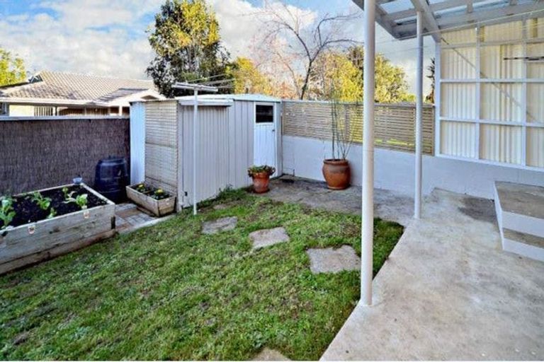 Photo of property in 1/10 Park Estate Road, Rosehill, Papakura, 2113