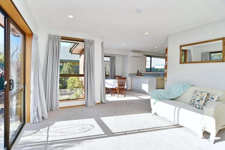 Photo of property in 3/11 Owens Terrace, Upper Riccarton, Christchurch, 8041
