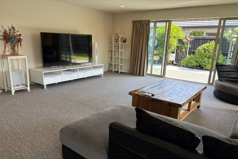 Photo of property in 35 Broken Run, Wigram, Christchurch, 8025
