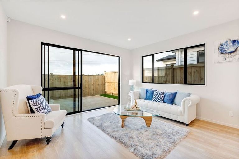 Photo of property in 60 Tir Conaill Avenue, Flat Bush, Auckland, 2019