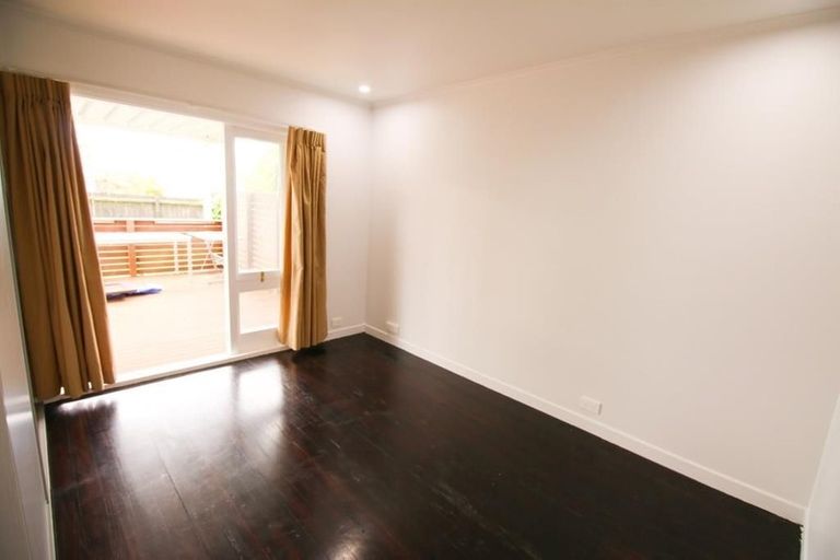 Photo of property in 1/154 Glengarry Road, Glen Eden, Auckland, 0602