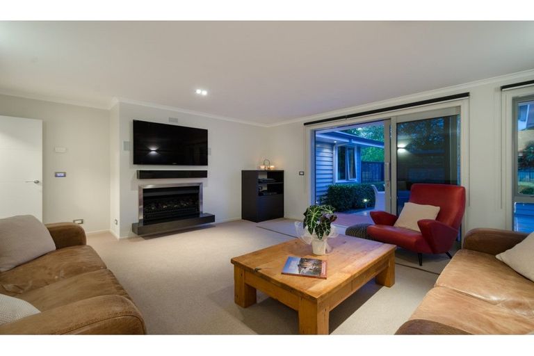 Photo of property in 55 Riverhead Road, Kumeu, 0810
