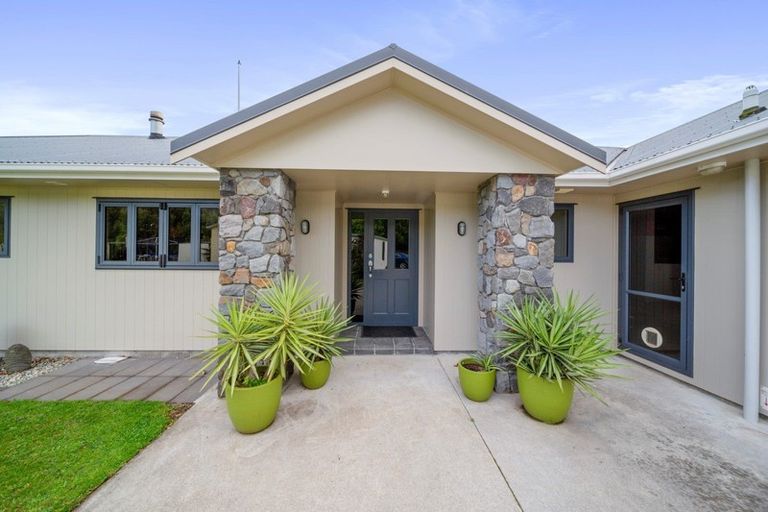 Photo of property in 34 Wharekauri Road, Mimi, Urenui, 4377