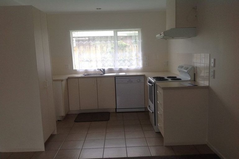 Photo of property in 8 Camberley Court, Manurewa East, Auckland, 2102