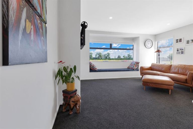 Photo of property in 38 Te Hurunui Drive, Pegasus, 7612