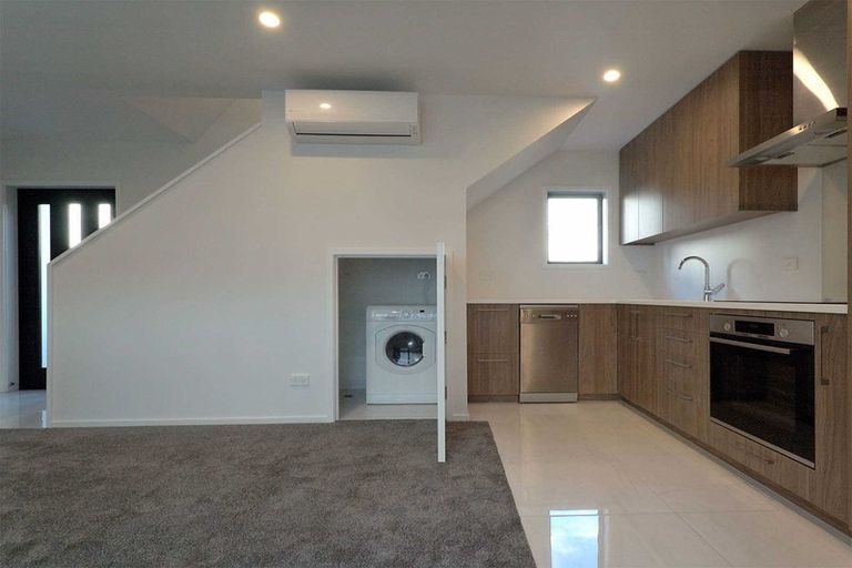 Photo of property in 9/307 Madras Street, Christchurch Central, Christchurch, 8013