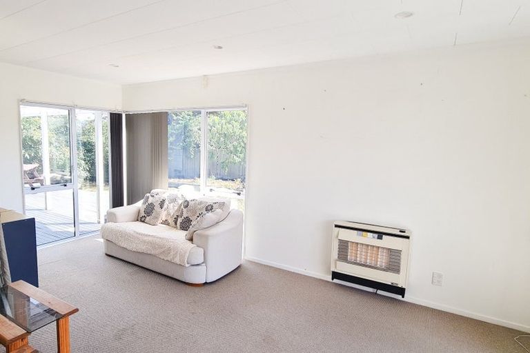 Photo of property in 44 Rosewood Place, Paraparaumu, 5032