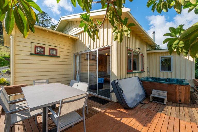 Photo of property in 1262 East Coast Road, Redvale, Albany, 0794