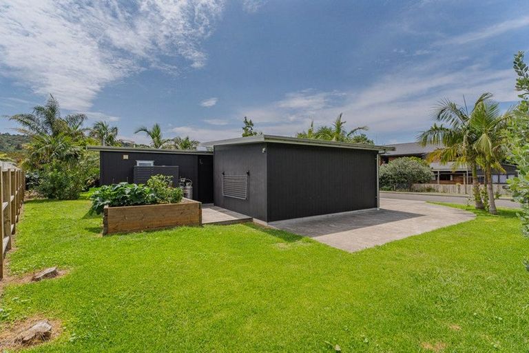 Photo of property in 1 Summer Lane, Tairua, 3508
