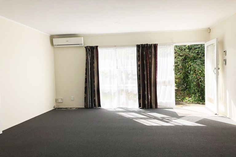 Photo of property in 1/343 Pakuranga Road, Pakuranga Heights, Auckland, 2010