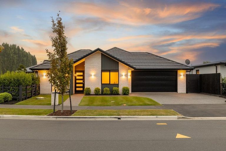 Photo of property in 13 Glengael Drive, Halswell, Christchurch, 8025