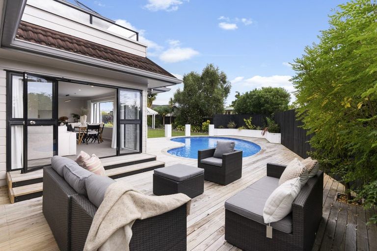 Photo of property in 10 Springfield Street, Forrest Hill, Auckland, 0620
