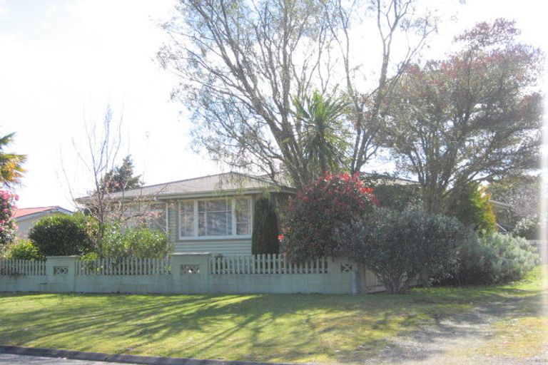 Photo of property in 32 Oruatua Avenue, Tauranga Taupo, Turangi, 3382