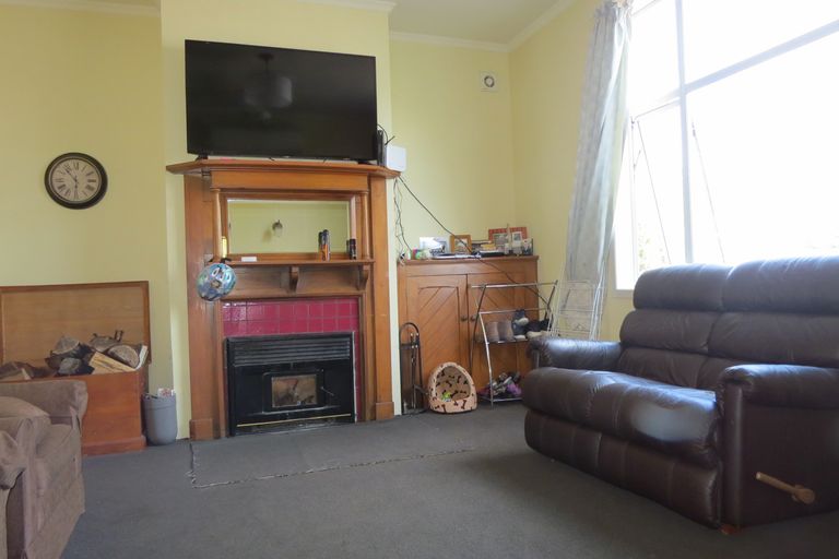 Photo of property in 3 Mckenzie Street, Fairlie, 7925