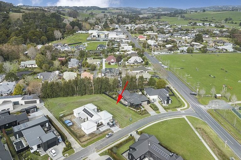 Photo of property in 6 Awanui Crescent, Matakana, 0985