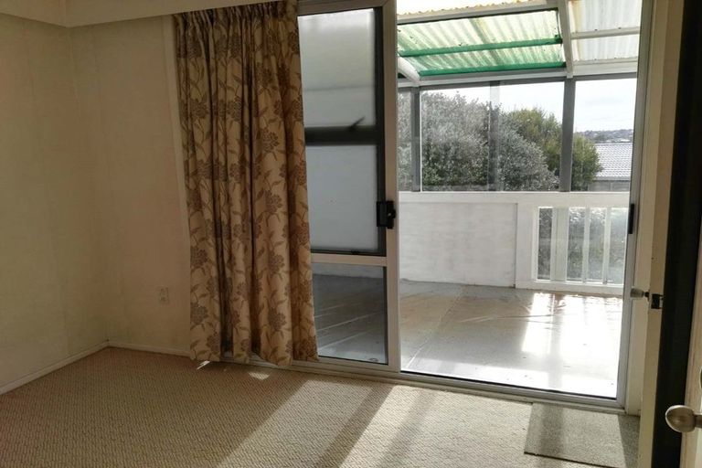 Photo of property in 96 Pupuke Road, Hillcrest, Auckland, 0627