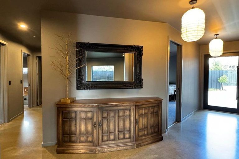 Photo of property in 12a Saint Hill Lane, Havelock North, 4130