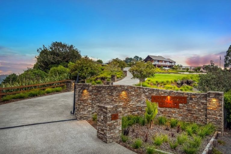 Photo of property in 477 Redoubt Road, Totara Park, Auckland, 2019