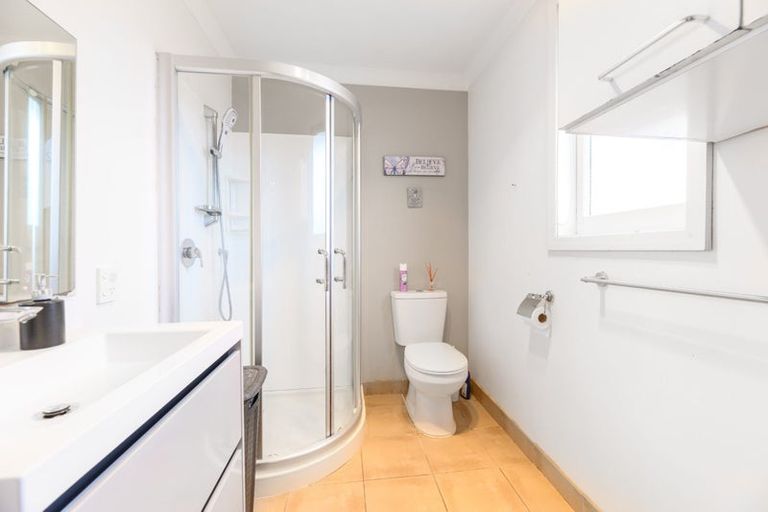 Photo of property in 54 Don Buck Road, Massey, Auckland, 0614