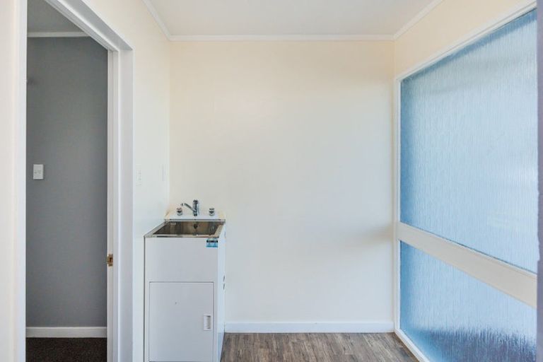 Photo of property in 6 Thames Street, Roslyn, Palmerston North, 4414