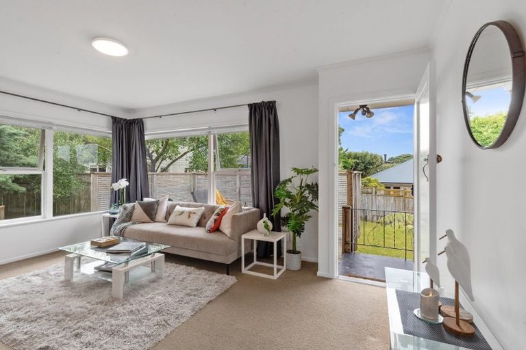 Photo of property in 4/32 Wicklow Road, Narrow Neck, Auckland, 0622