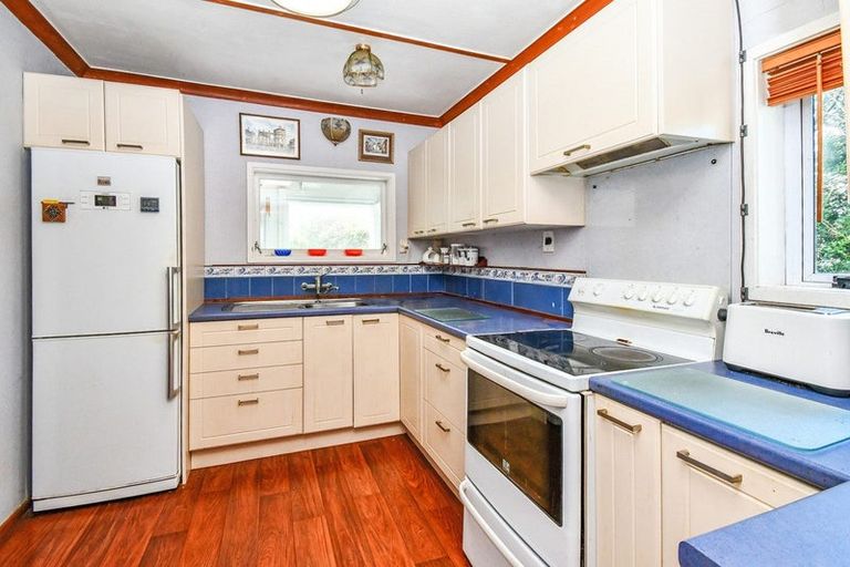 Photo of property in 44 Mcleod Road, Weymouth, Auckland, 2103