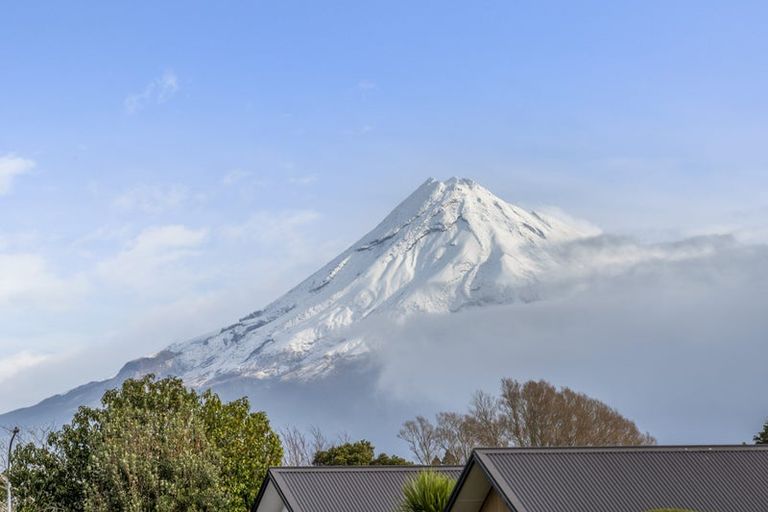 Photo of property in 27c Miro Street, Inglewood, 4330