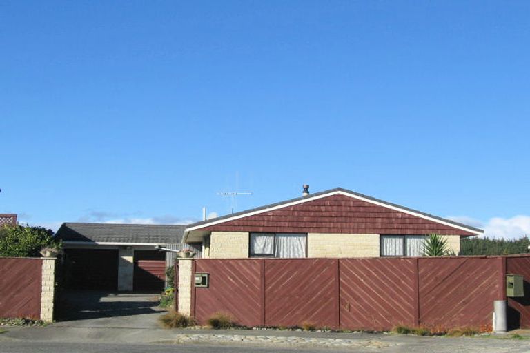 Photo of property in 38 Simcox Street, Otaki Beach, Otaki, 5512