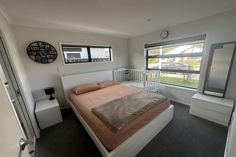 Photo of property in 34 Te Kaeaea Crescent, Wallaceville, Upper Hutt, 5018