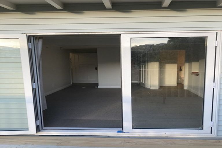 Photo of property in 30 Saint Michaels Crescent, Kelburn, Wellington, 6012