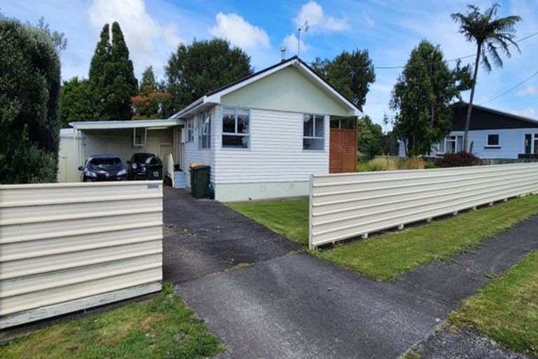 Photo of property in 10 Pitt Street, Normanby, Hawera, 4614