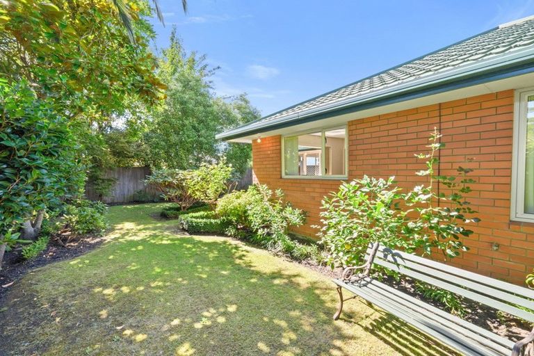 Photo of property in 105a Somerfield Street, Somerfield, Christchurch, 8024