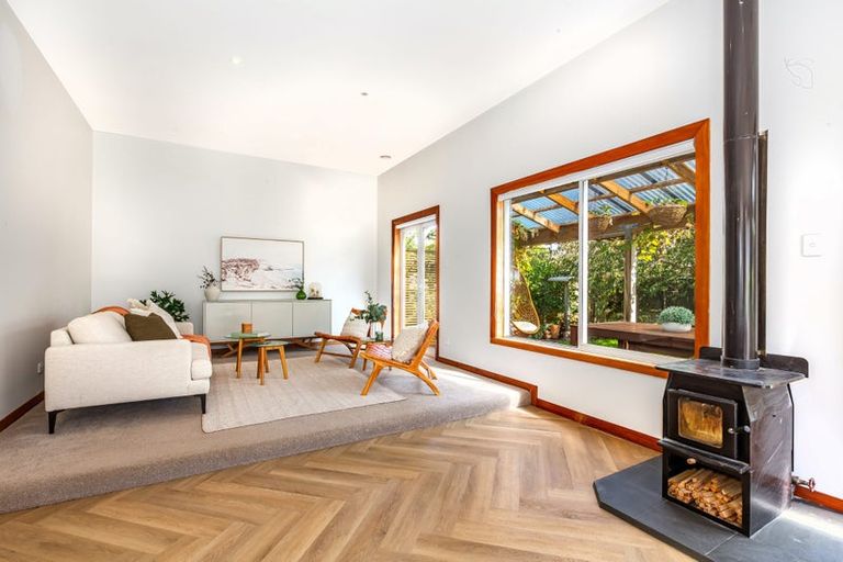 Photo of property in 254 Muritai Road, Eastbourne, Lower Hutt, 5013