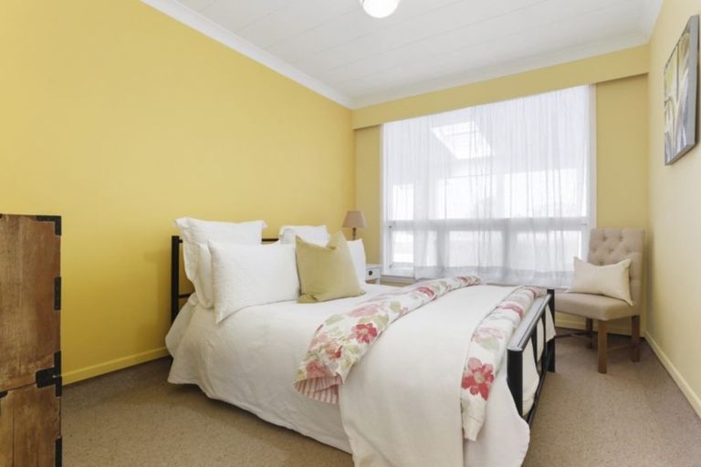 Photo of property in 1/5 Wellesley Road, Mangere Bridge, Auckland, 2022