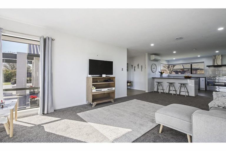 Photo of property in 1 Appleton Place, Woodend, 7610