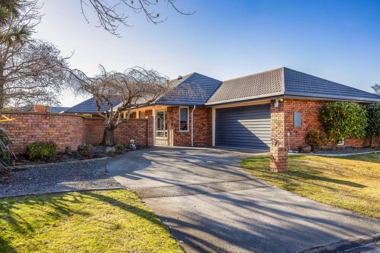 Photo of property in 15 Thornley Place, Woodend, 7610