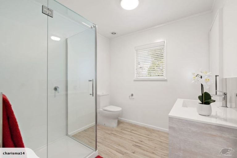 Photo of property in 33 Trig Road, Whitford, Howick, 2571