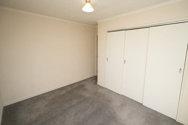 Photo of property in 14 Stirling Crescent, Hokowhitu, Palmerston North, 4410