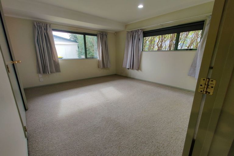 Photo of property in 50a Longburn Road, Henderson, Auckland, 0610