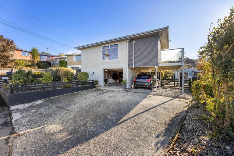 Photo of property in 81 Gilkison Street, Halfway Bush, Dunedin, 9010