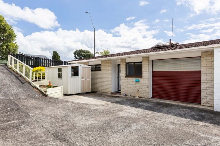 Photo of property in 345 Devon Street West, New Plymouth, 4310
