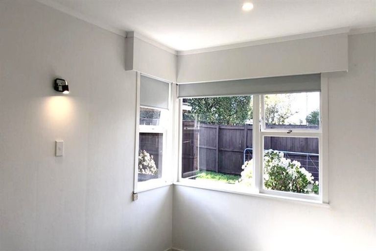 Photo of property in 1/129 Penrose Road, Mount Wellington, Auckland, 1060